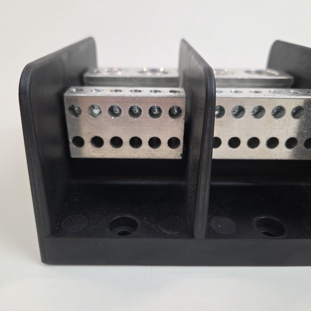 Ilsco Power Distribution Block PDB-212-500-3 760 Amps 600 Volts 3 Pole Block - Picture 11 of 14